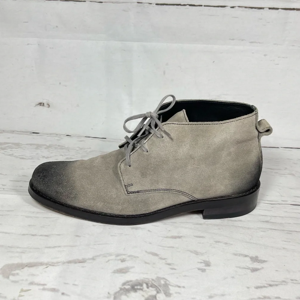 Cole Haan Mens Chukka Size 9.5M Gray Distressed Suede‎ Lace Up